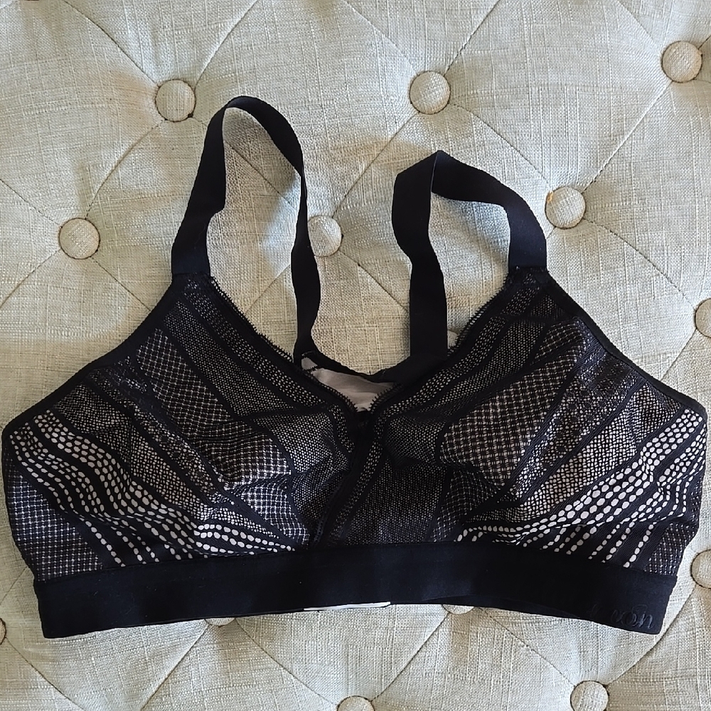 Lululemon Black Lace Look Sports Bra